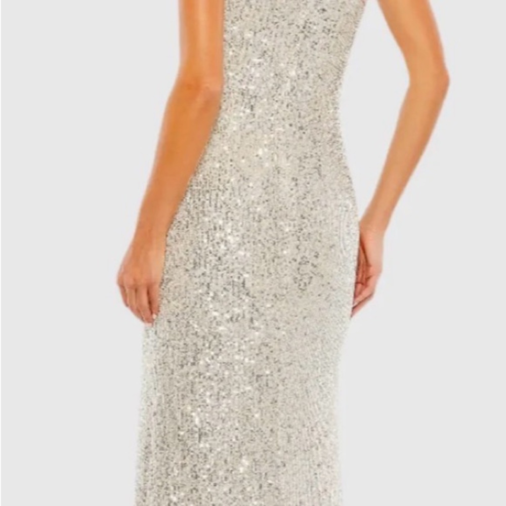Amazing Mac Duggal Strapless Silver with Gold underlay Sequin Dress - Picture 2 of 7